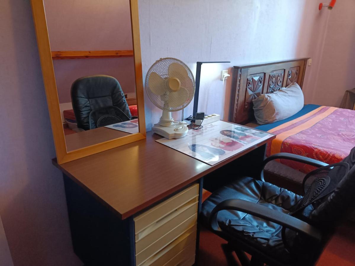 Lit 2 Personnes Grand Bureau Apartment Fruges ภายนอก รูปภาพ